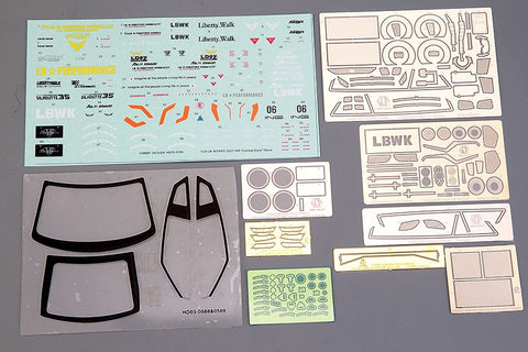 Hobby Design HD03-0590 1/24 LB-Silhouette Works GT 35GT-RR (Combat Style) Transkit (Resin + Photo-etched parts + Decals + Metal wheels + Metal parts + Metal logo)