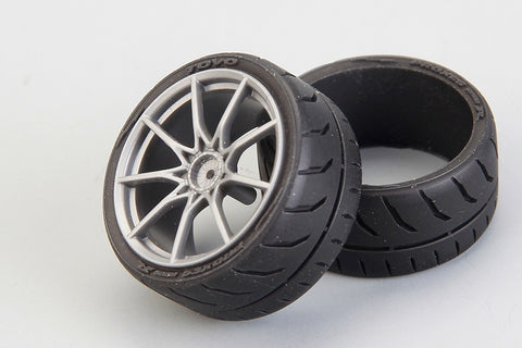Hobby Design HD03-0597 1/24 19-inch Toyo R888R (265/35 R19) Tire