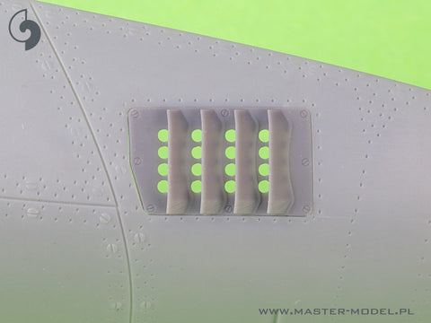 MASTER AM-32-138 1/32 P-51 Mustang - carburator air filter cover - RAF louvred type - version B (for Tamiya)