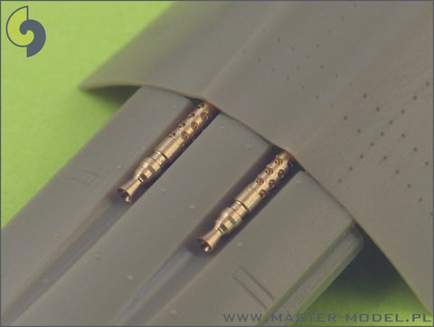 MASTER AM-48-018 1/48 Fw 190 A6 armament set (MG 17 barrel tips, MG 151 barrels, MG 151 fairings) & Pitot Tube