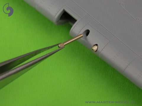 MASTER AM-48-172 1/48 Hawker Hurricane Mk.IIb - Browning .303 cal barrel tips & bead sight mount