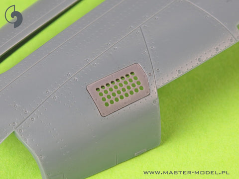 MASTER AM-48-186 1/48 P-51 Mustang - carburator air filter cover - standard holed type (for Eduard)