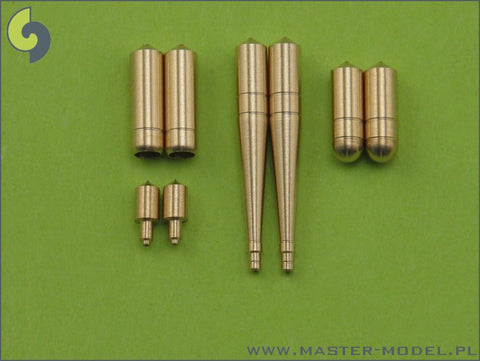 MASTER AM-72-005 1/72 Supermarine Spitfire E wing early - Hispano 20mm & .50cal in fairings (two versions)