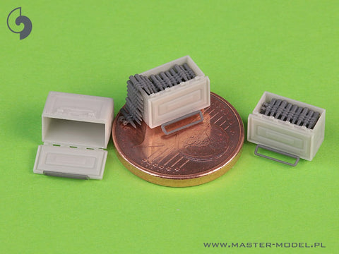MASTER GM-35-067 1/35 M2 ammunition cans for Browning M2 .50 cal machine gun - WWII version (6 pcs) - OPENED