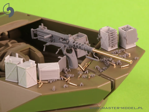 MASTER GM-35-070 1/35 Browning M2HB .50 cal (12,7mm) - for M10 Tank Destroyer (D70627 cradle with small 50 round ammo can D68375)