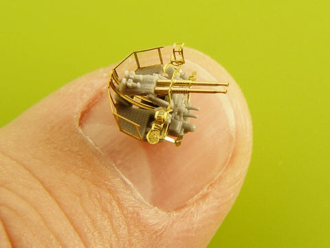 MASTER SM-350-091 1/350 USN 40 mm/56 Bofors twin mount ver.1 / with Mk-51 director - (resin, PE and turned parts) - (6pcs)