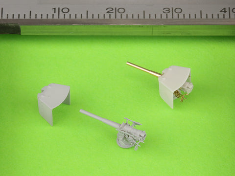 MASTER SM-350-113 1/350 SMS Emden - 10,5 cm SK L/40 guns - (resin, PE and turned parts) - (6pcs shielded and 4pcs open mount)
