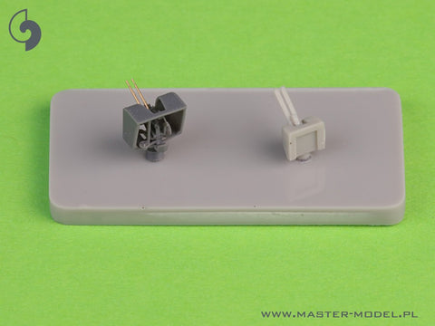 MASTER SM-350-118 1/350 French Light Cruiser Marseillaise armament - 152mm (9pcs), 90mm (8pcs), 13,2mm (8pcs) barrels with resin mounts (for Trumpeter kit)