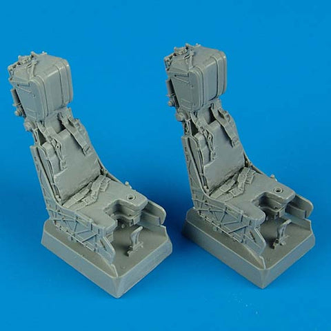 Quick Boost 32 028 1/32 F/A-18D Hornet ejection seats with safety belts