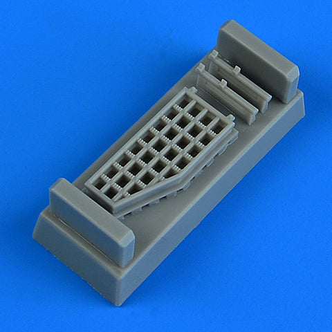 Quick Boost 49 088 1/48 Z-37 Čmelák step board(For MACO)