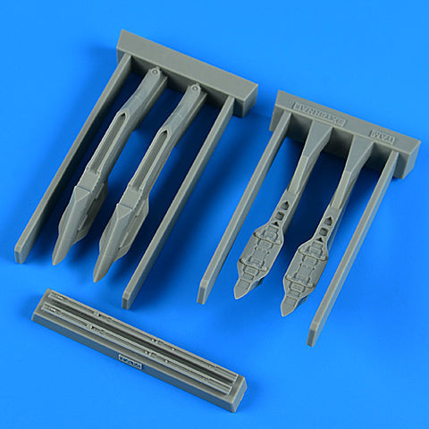 Quick Boost 49 103 1/48 F-35B Lightning II pylons & missile launchers(For TAMIYA)