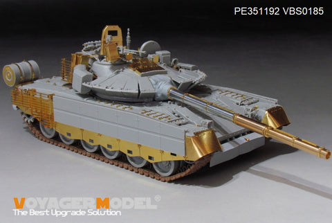 Voyager Model PE351192 1/35 Modern Russian T-80BVM Main Battle Tank (Smoke Dischargers Included) (TRUMPETER 09587)
