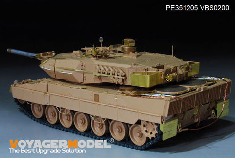 Voyager Model PE351205 1/35 Modern German Leopard 2A5 Main Battle Tank - Basic (RFM 5076)
