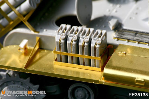 Voyager Model PE35138 1/35 Pz.Kpfw. KV-2 754(r) German Captured Vehicle (Trumpeter 00367)