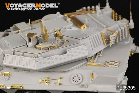 Voyager Model PE35305 1/35 Modern Italian Army B1 Centauro Early Version (Trumpeter 00386)