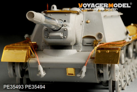 Voyager Model PE35493 1/35 WWII Soviet SU-152 Late Version Basic Set (Trumpeter 05568)