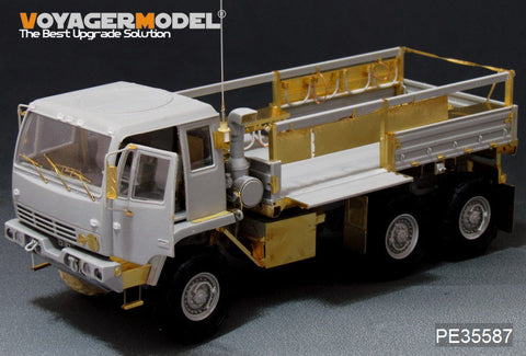 Voyager Model PE35587 1/35 Modern US M1083 FMTV Basic Set (Trumpeter)