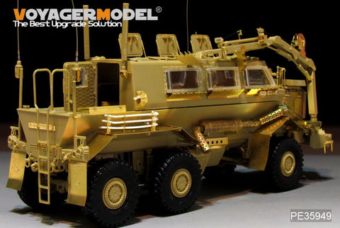 Voyager Model PE35949 1/35 Modern US Buffalo A2 6x6 MPCV (PANDA PH35031)
