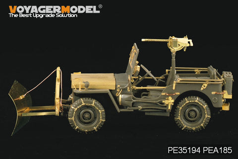 Voyager Model PEA185 1/35 WWII U.S. Jeep Willys MB (Snow-Clearing Type with Tire Chains) (Tamiya/Italeri)