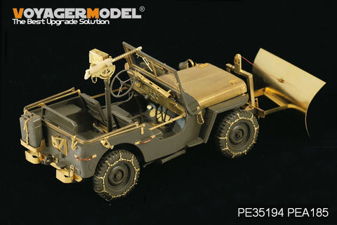 Voyager Model PEA185 1/35 WWII U.S. Jeep Willys MB (Snow-Clearing Type with Tire Chains) (Tamiya/Italeri)