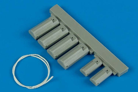 Wheelliant 132013 1/32 U.S.A.F. wheel chock with nylon thread